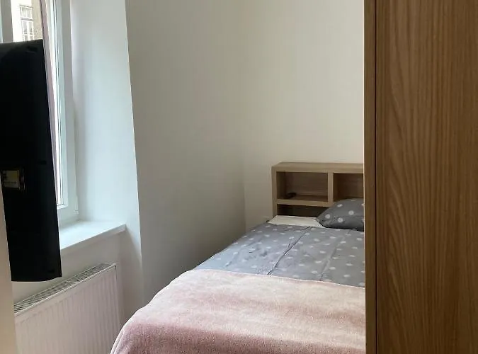 Tiny Twix Room In The City Centre